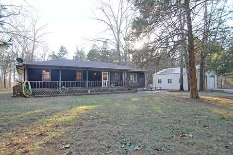 196 Carriage Ln, Ozark, MO 65721 photo 1