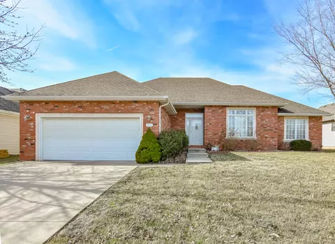 331 S River Birch Dr, Springfield, MO 65809 photo 1