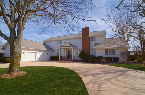 3668 E Kingswood Dr, Springfield, MO 65809 photo 1