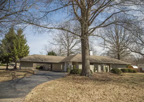 2110 S Eureka Ter, Springfield, MO 65804 photo 1
