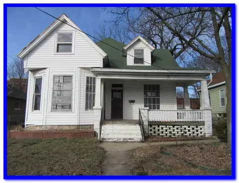917 N Campbell Ave, Springfield, MO 65802 photo 1