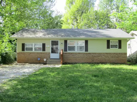 1724 W Scott St, Springfield, MO 65802 photo 1
