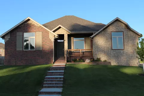 5179 E Wild Horse Dr, Springfield, MO 65802 photo 1