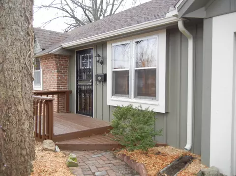 1211 S Plaza Ave, Springfield, MO 65804 photo 1
