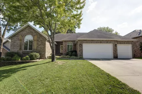 3876 N Daniels Ct, Springfield, MO 65803 photo 1