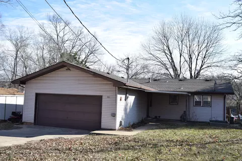 301 S 3rd St, Ozark, MO 65721 photo 1