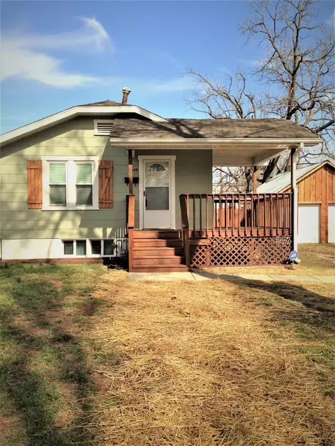 1949 E Cairo St, Springfield, MO 65802 photo 1
