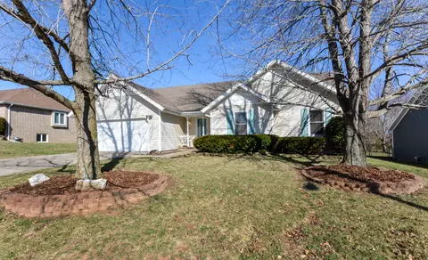 1000 S Greentree Ave, Springfield, MO 65809 photo 1