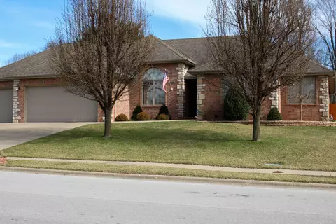 770 S Cherry Ridge Blvd, Springfield, MO 65809 photo 1