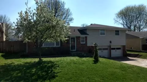 2144 E Monroe Ter, Springfield, MO 65802 photo 1