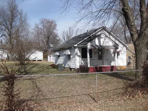2811 W Olive St, Springfield, MO 65802 photo 1