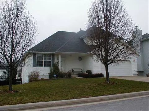 5615 S Burrows Ave, Springfield, MO 65810 photo 1