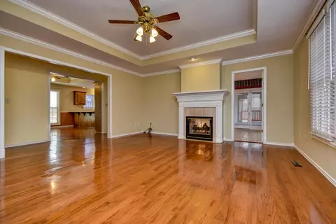 2505 S Chapel Dr, Springfield, MO 65809 photo 1