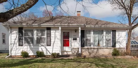 1353 E Stanford St, Springfield, MO 65804 photo 1