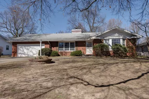 1903 E Mimosa St, Springfield, MO 65804 photo 1
