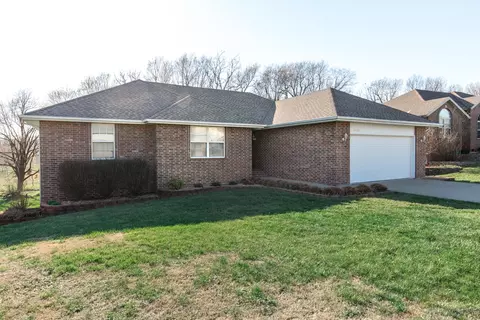 3008 W Riverbluff Dr, Ozark, MO 65721 photo 1
