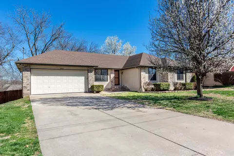 5838 S Kimbrough Ave, Springfield, MO 65810 photo 1