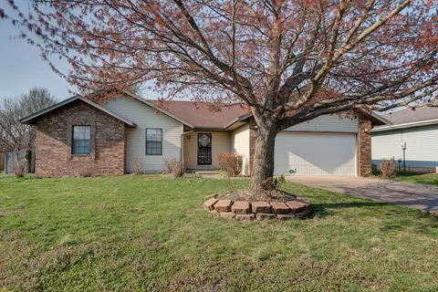 4819 W Kathryn Ct, Springfield, MO 65802 photo 1