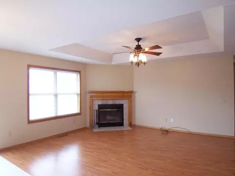 3828 W Overland St, Springfield, MO 65807 photo 1