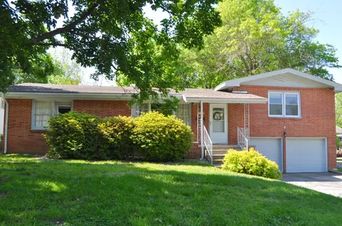 3134 E Portland St, Springfield, MO 65804 photo 1