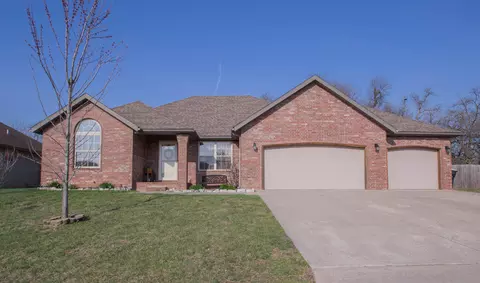 3229 N Western Ave, Springfield, MO 65803 photo 1