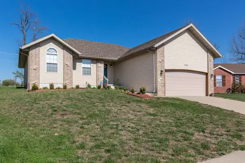 3250 N Marion Ave, Springfield, MO 65803 photo 1