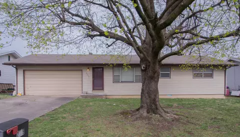 2759 W Chicago St, Springfield, MO 65803 photo 1