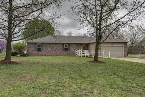 8388 Sunset Dr, Springfield, MO 65802 photo 1