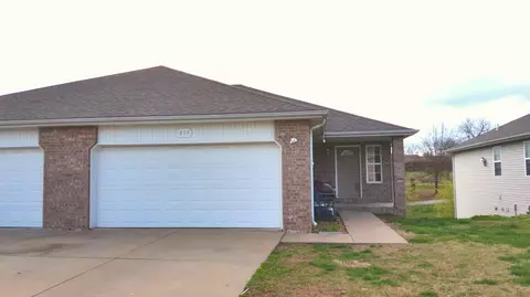 817-819 Pinhook Dr, Nixa, MO 65714 photo 1