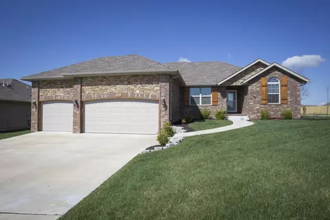 1249 S Erika Ave, Springfield, MO 65802 photo 1