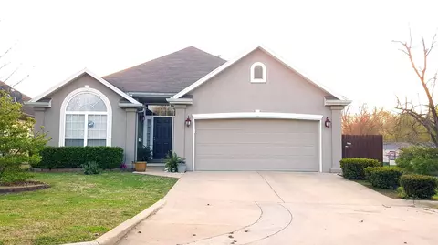 2325 S Rogers Ave, Springfield, MO 65804 photo 1