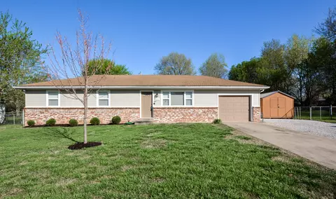 405 Aspen Dr, Nixa, MO 65714 photo 1