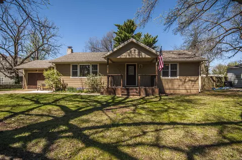1619 E Page St, Springfield, MO 65802 photo 1