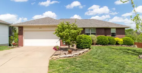 3521 W Dylan Dr, Springfield, MO 65807 photo 1