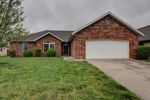 933 E Weldon Dr, Nixa, MO 65714 photo 1