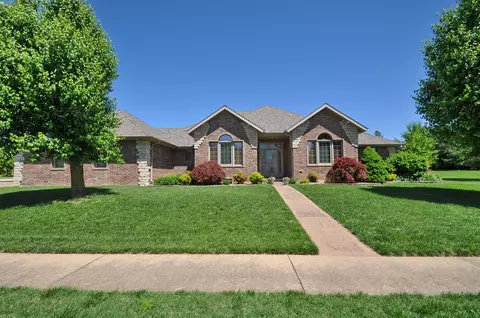 2004 N 8th Ave, Ozark, MO 65721 photo 1