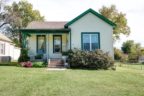 1442 N Rogers Ave, Springfield, MO 65802 photo 1