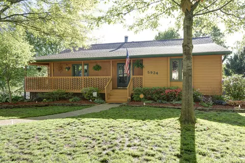 5924 S Geronimo Dr, Springfield, MO 65810 photo 1