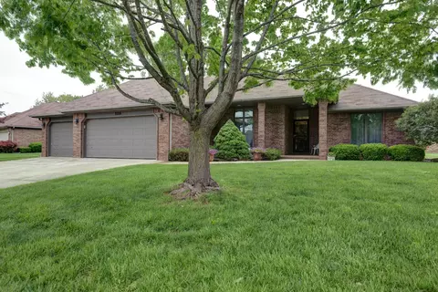 2115 E Cragmont St, Springfield, MO 65804 photo 1