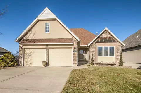 3563 E Loren St, Springfield, MO 65809 photo 1