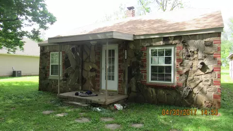 3243 W Lombard St, Springfield, MO 65802 photo 1
