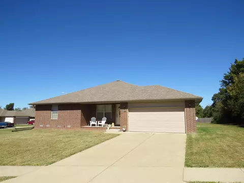 1974 S Bryson Cir, Springfield, MO 65807 photo 1