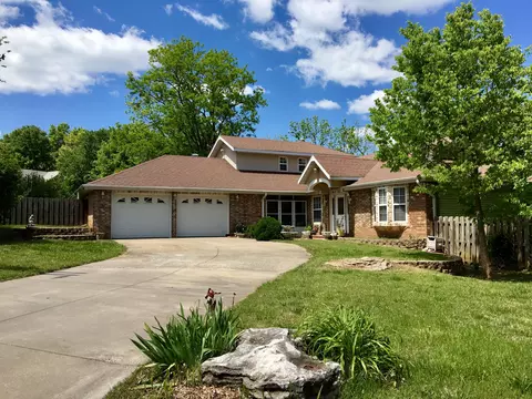 3993 N Bannister Ave, Springfield, MO 65803 photo 1