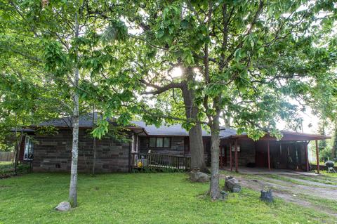 719 S Elm St, Buffalo, MO 65622 photo 1