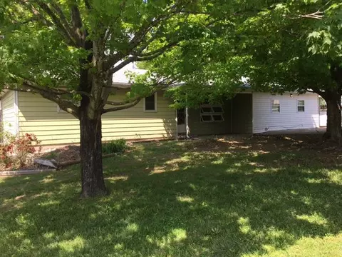 1203 E Mccracken Rd, Ozark, MO 65721 photo 1