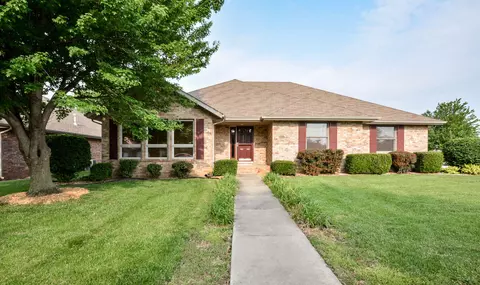 3557 S Suburban Ave, Springfield, MO 65807 photo 1