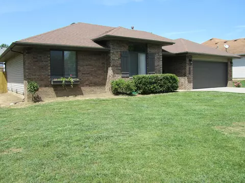 3659 W Maplewood St, Springfield, MO 65807 photo 1
