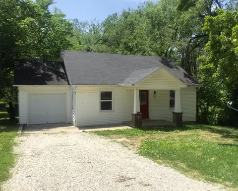 426 E Burford St, Marshfield, MO 65706 photo 1