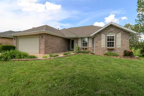3803 W Dover St, Springfield, MO 65802 photo 1