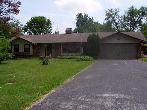 3052 E Glenwood St, Springfield, MO 65804 photo 1